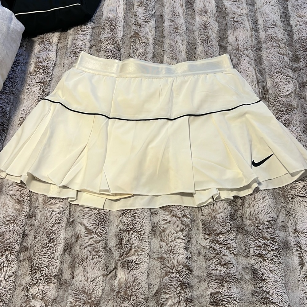 Nike tennis skirt drift size medium white